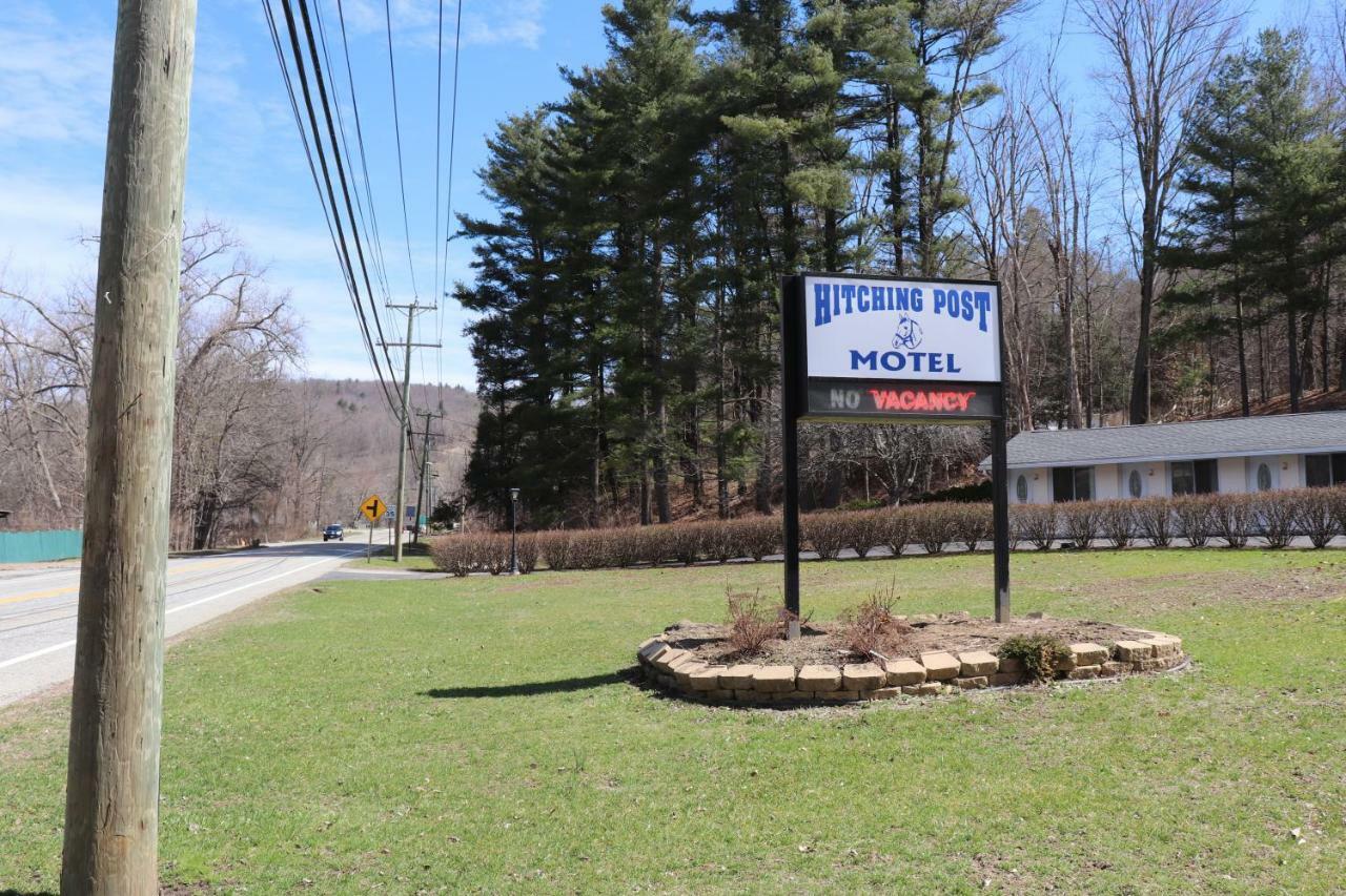 Hitching Post Country Motel Cornwall Екстериор снимка