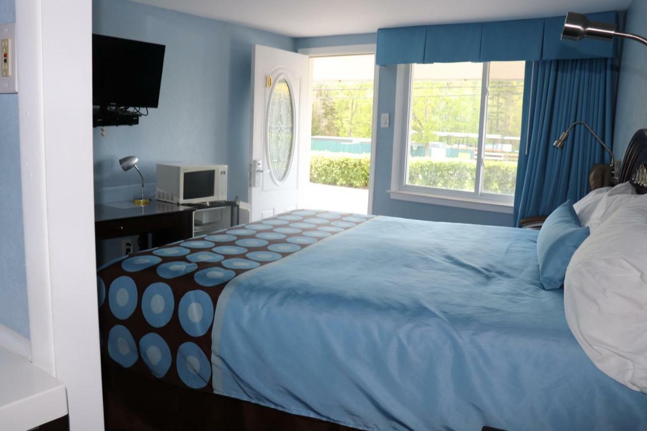 Hitching Post Country Motel Cornwall Екстериор снимка